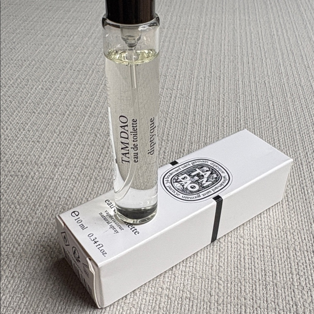 Diptyque Tam Dao 10ml travel spray - Picture 11 of 11
